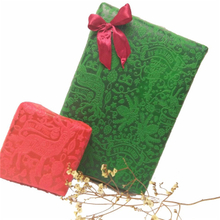 New Design Pattern Embossed Nonwoven Decoration for Gift Package