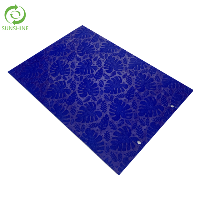 Color embossed spunbond pp nonwoven tablecloth fabric