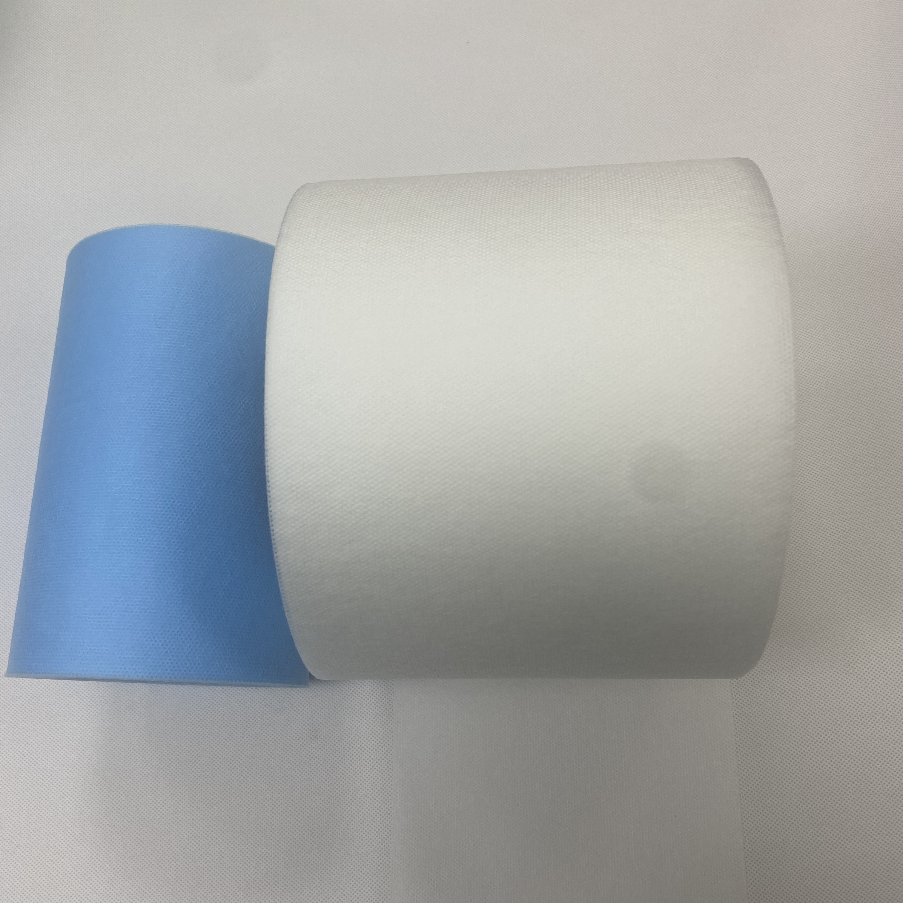High Quality 25gsm Soft Spunbond Non Woven Fabric Roll Manufacture Factory in China